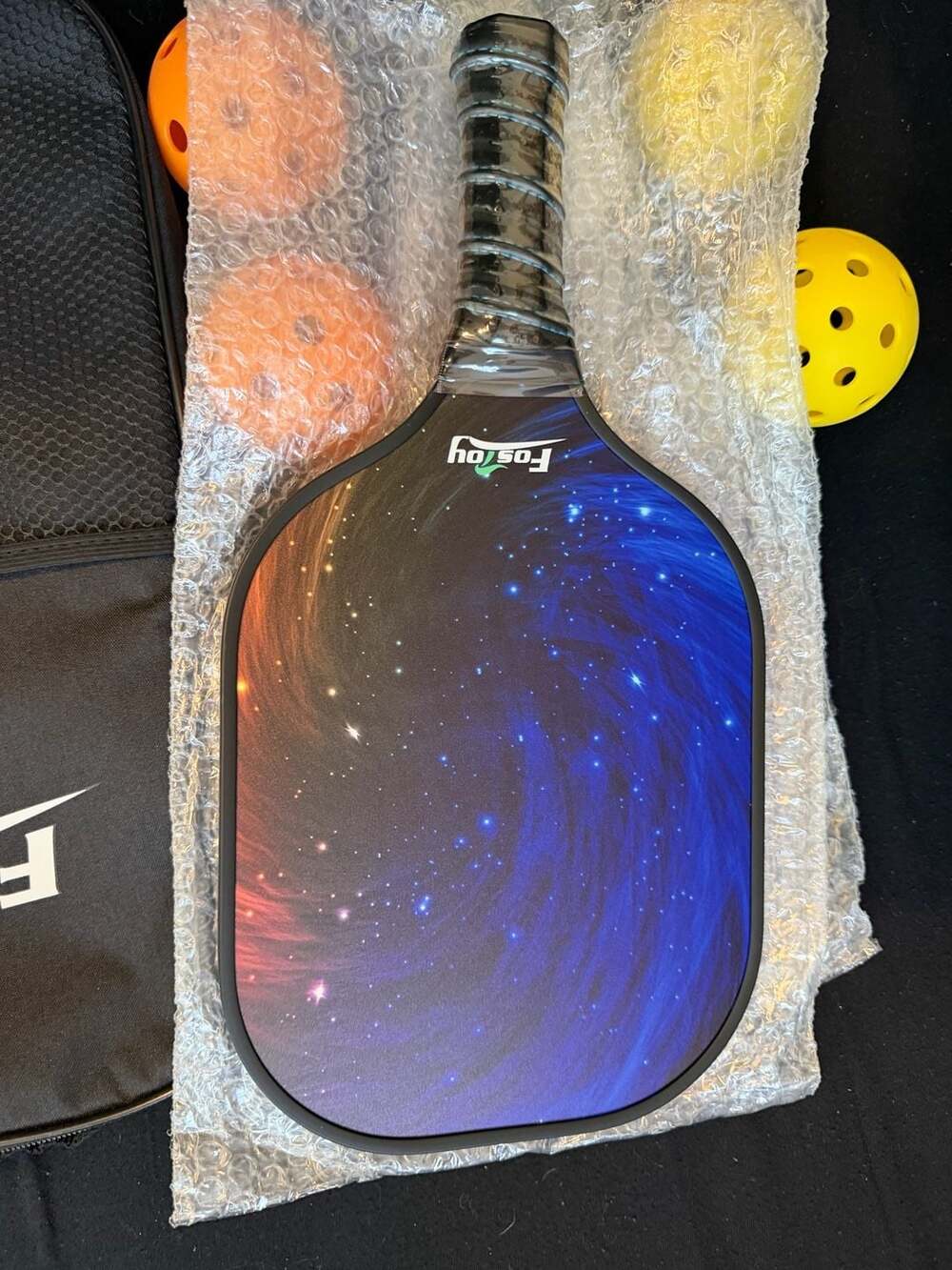 Fostoy Pickleball Set with 2 Fiberglass Paddles, 4 Balls, and Carrying Bag